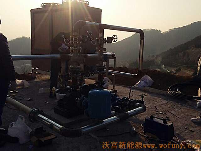 青島德沃幼兒園空氣源熱泵項目施工案例地暖施工、主機施工，空氣源熱泵項目調試成功，項目展示實例&mdash;&mdash;空氣源熱泵主機安裝