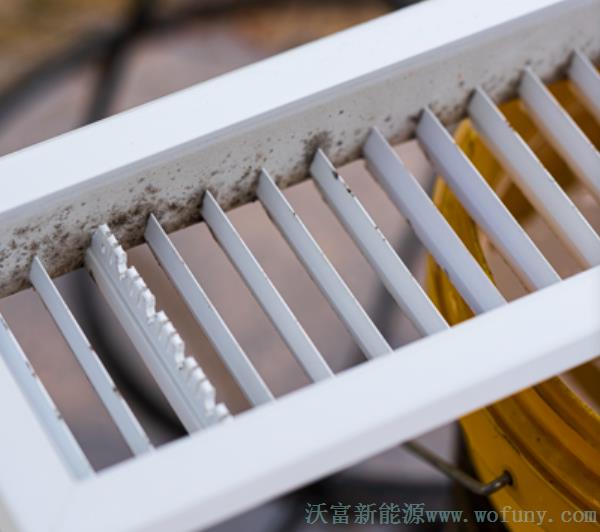 沾滿污垢和細菌的風機盤管