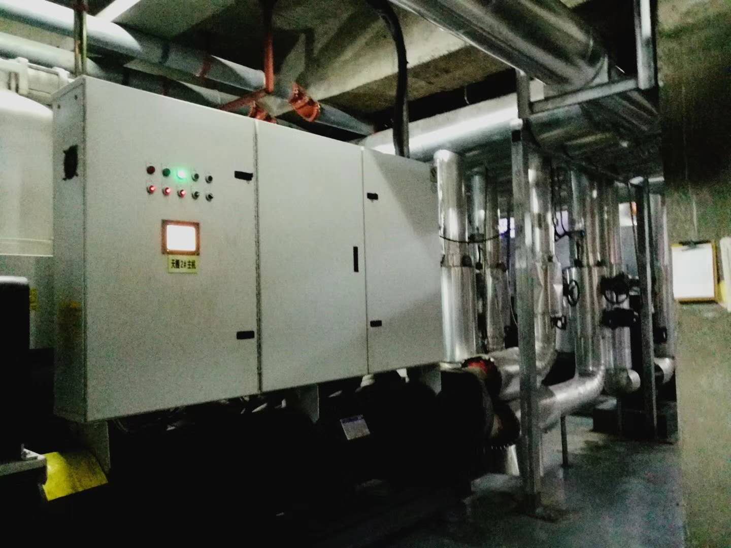 學校地源熱泵空調